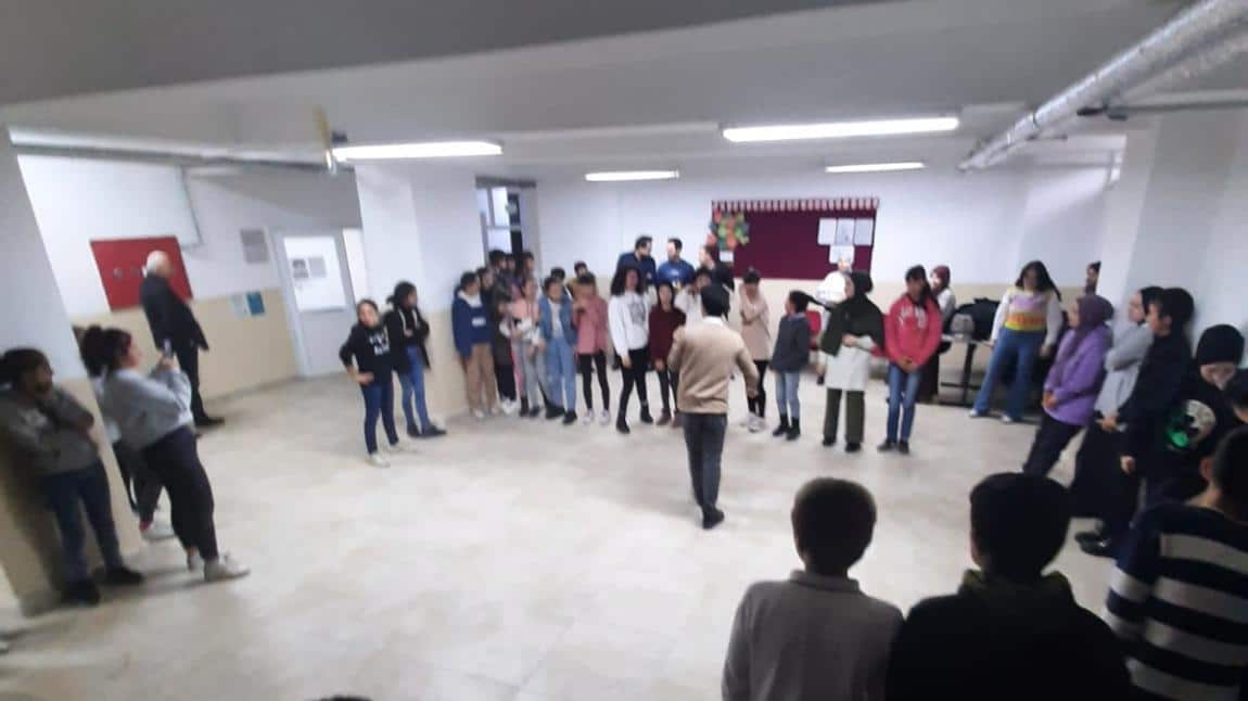 Balıkesir Büyükşehir Belediyesi Kent Konseyi Tarafından Okulumuz Ziyaret Edildi